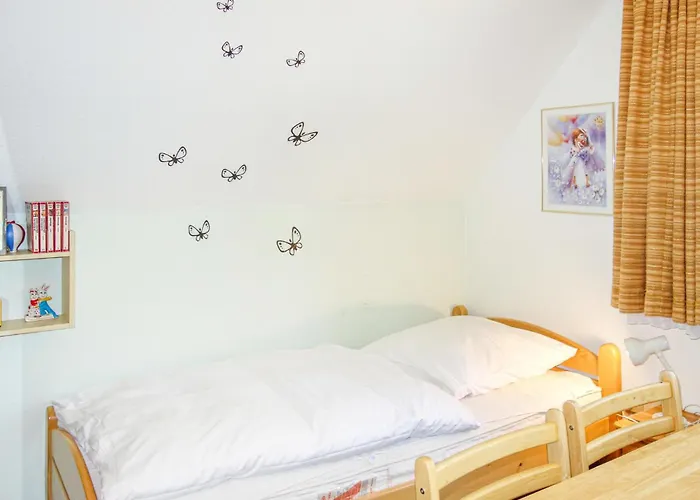 Pet Friendly In Oberaula-hausen Holiday home